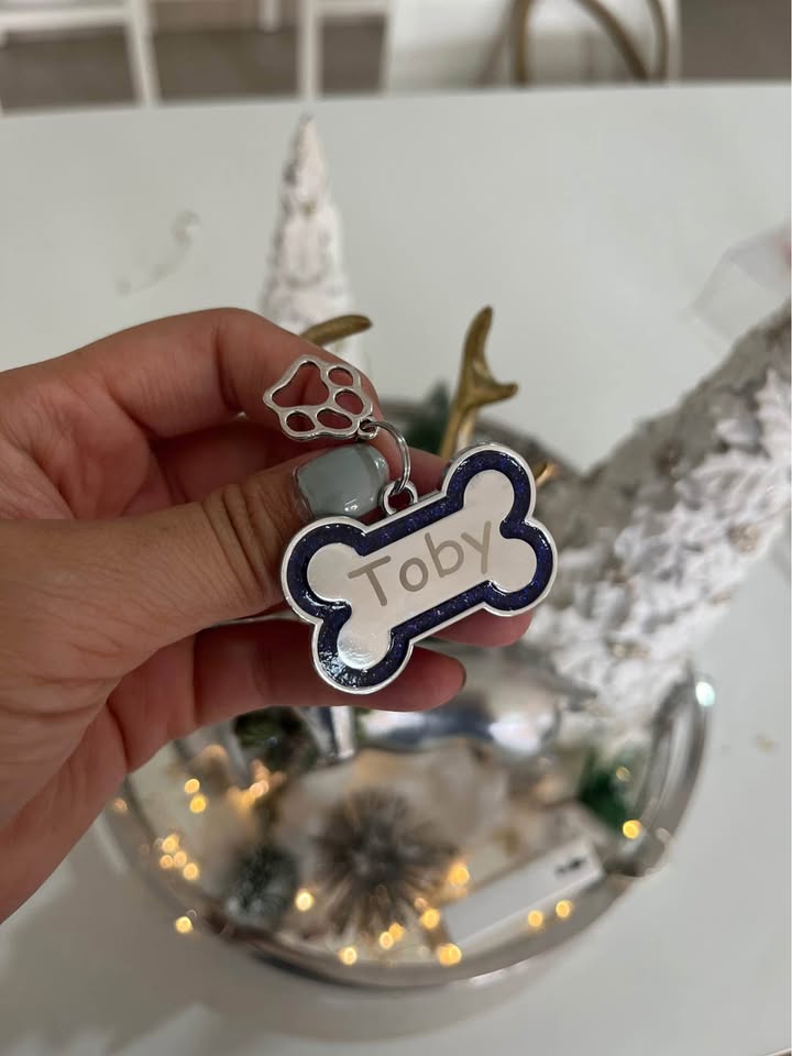 Plaquita Personalizada con Brillo Hueso